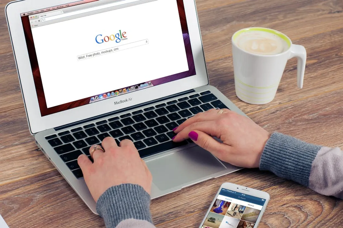 The search intent behind Nadine Caridi and public-figure content
